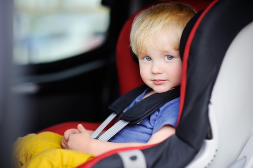 bis wann kinderautositze