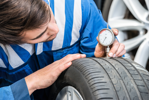 Rader Und Reifen Niemals An Den Autoreifen Sparen