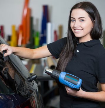 Auto selbst folieren? Kein Problem mit unseren Tipps!