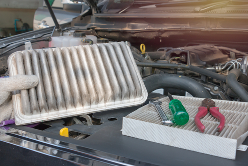 fahrzeugwartung motor filter wechseln