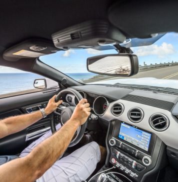 Neues Autoradio geht nicht an – was tun?