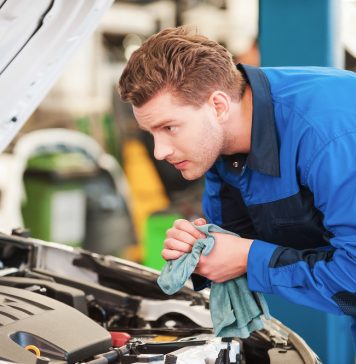 Servoöl wechseln - Geschmeidiges Fahren mit frischem Servoöl!