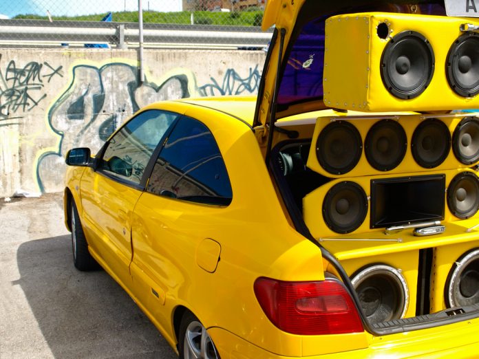 Audioanlage ins Auto einbauen - Konzertsaal oder Techno-Tempel? So wird das Auto zum Audio-Paradies!