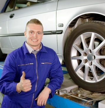Wenn das Auto im Schlingerkurs fährt – So wechseln Sie Stoßdämpfer & Federn! Wenn das Auto im Schlingerkurs fährt - So wechseln Sie Stoßdämpfer & Federn!