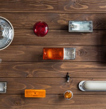 Glühbirnen im Auto selbst wechseln – DIY-Anleitung für Dummies! Glühbirnen im Auto selbst wechseln - DIY-Anleitung für Dummies!