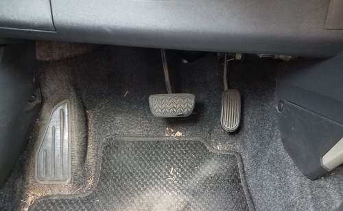 Auto Pedalerie begutachten