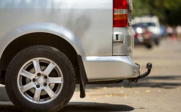 Anhängerkupplung mit E-Satz nachrüsten – Ratgeber Anhängerkupplung mit E-Satz nachrüsten - Ratgeber